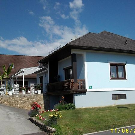 Ferienwohnung Moni Geiseldorf Zewnętrze zdjęcie