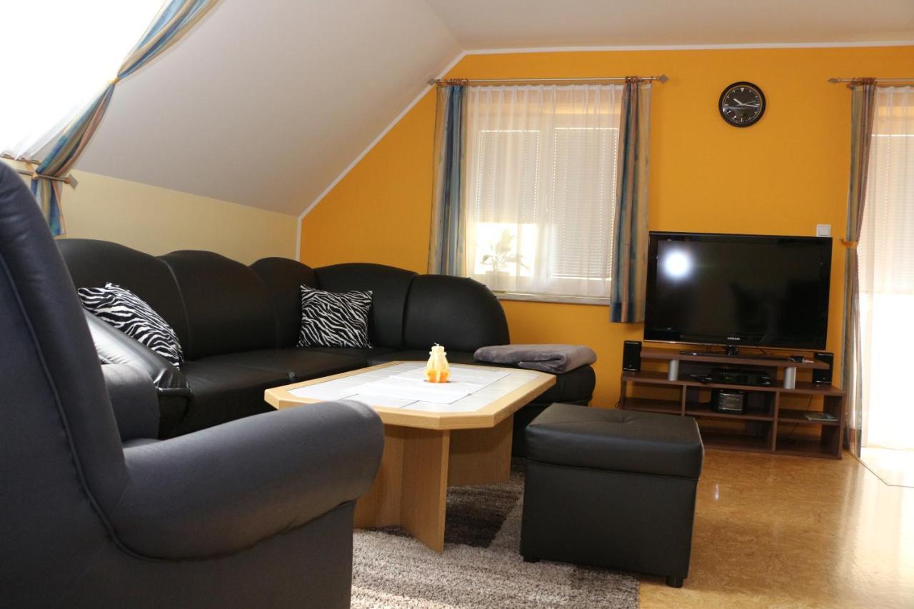 Ferienwohnung Moni Geiseldorf Zewnętrze zdjęcie
