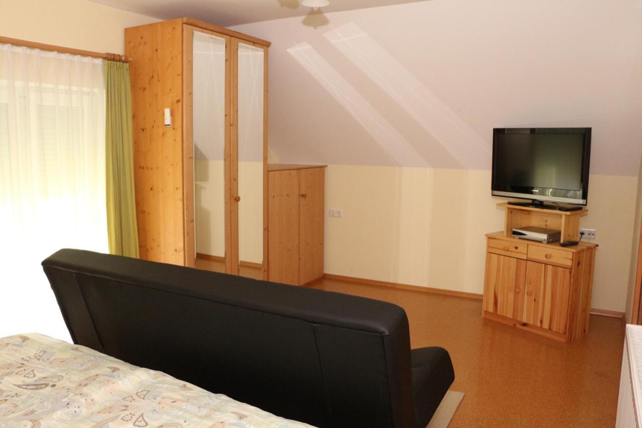 Ferienwohnung Moni Geiseldorf Zewnętrze zdjęcie